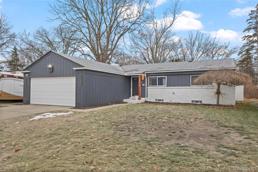 23016 Pembroke Avenue, Detroit, MI 48219 - Image #2
