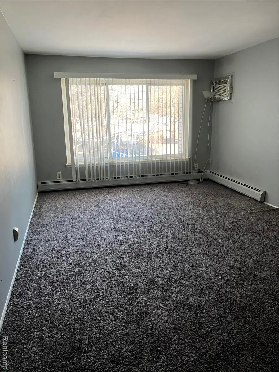 26740 Joy #8, Redford, MI 48329 - Image #2