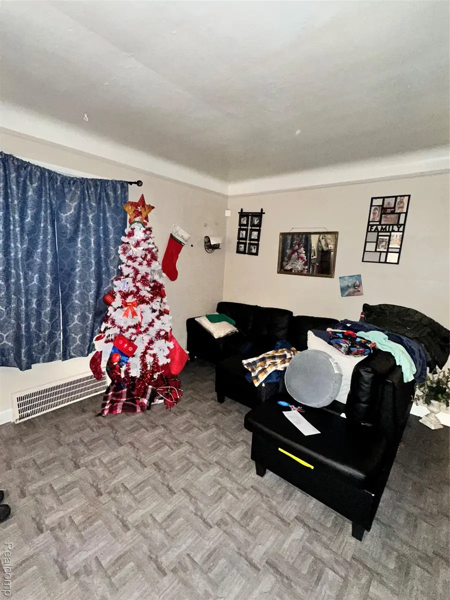 20456 Meyers Road, Detroit, MI 48235 - Image #2