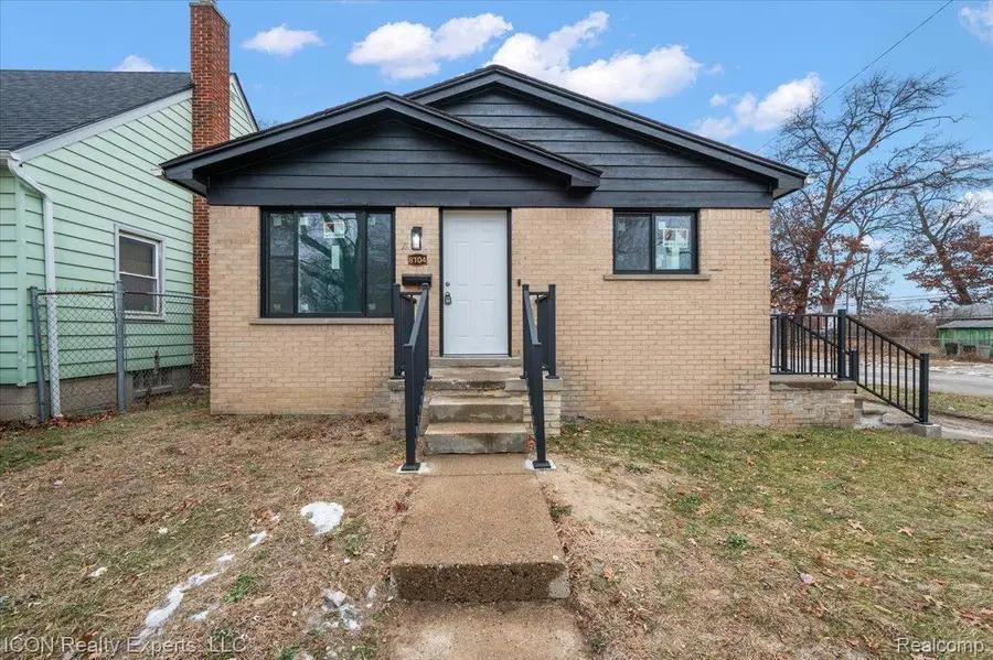 8104 Cloverdale Avenue, Ferndale, MI 48220 - Image #2