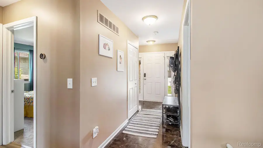 24272 Charles Drive, Brownstown, MI 48183 - Image #2