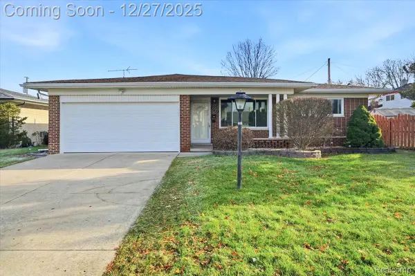 33164 Chatsworth Drive, SterlingHeights, MI 48312