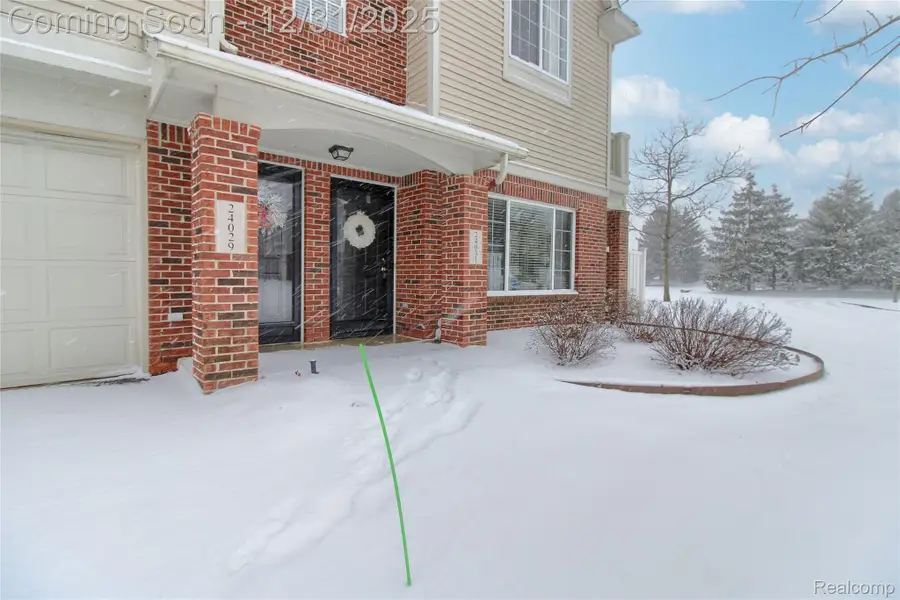 24031 Fairlane Boulevard, Trenton, MI 48183 - Image #2