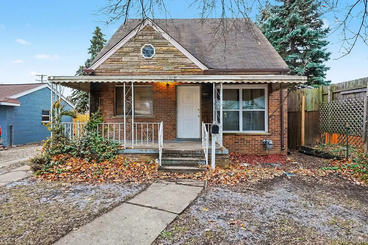 7356 Wiegand, Center Line, MI 48015 - Image #1