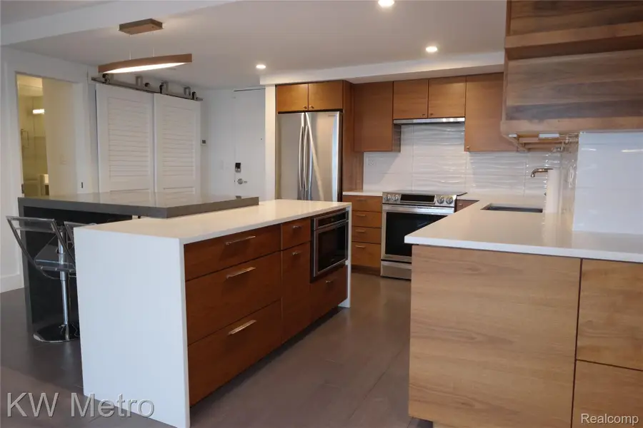 1300 E Lafayette Street E #2603, Detroit, MI 48207 - Image #2