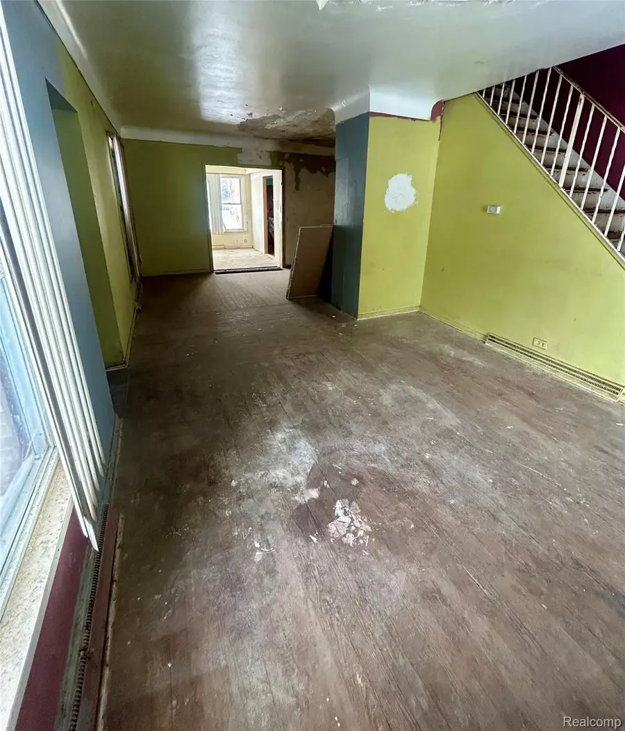 1025 Frost Street, Flint, MI 48504 - #3