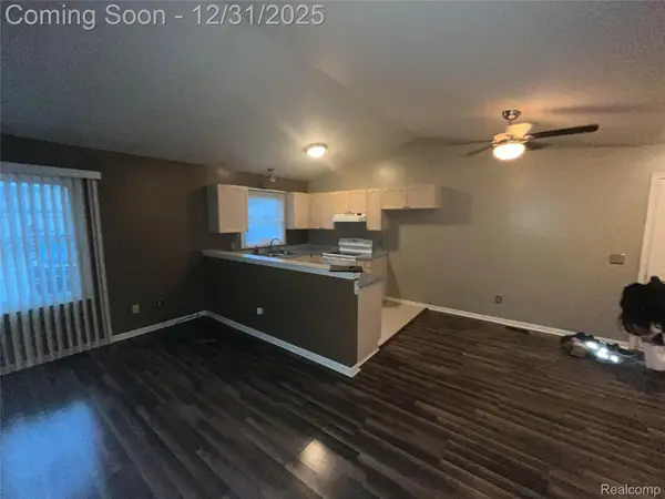 41916 King Edward Court, ClintonTownship, MI 48038