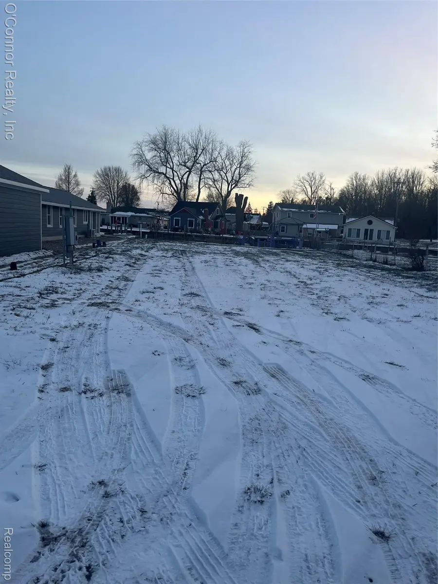 9451 Elizabeth Street, Algonac, MI 48001 - Image #3