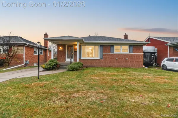 17377 Glenmore Street, Redford, MI 48240