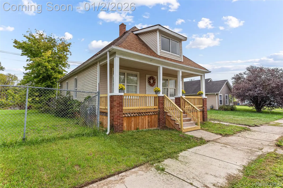4472 French Road, Detroit, MI 48214 - Image #1