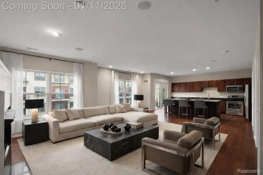 3139 Camden Drive, Troy, MI 48084 - Image #2