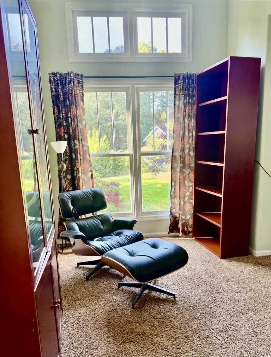 11536 Oak Grove Road, Grand Haven Charter Township, MI 49417 - Image #2