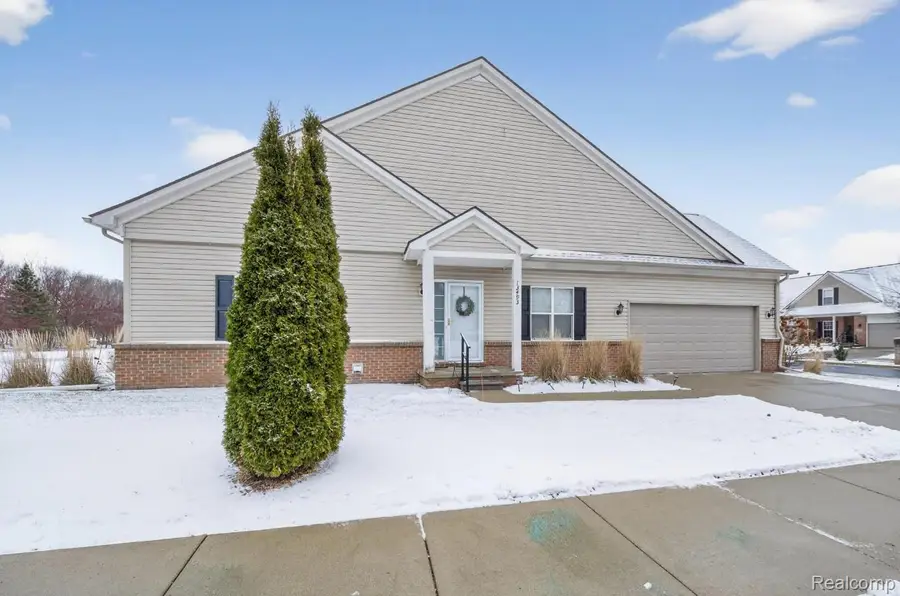 13493 Beacon Trail #1, Belleville, MI 48111 - Image #2
