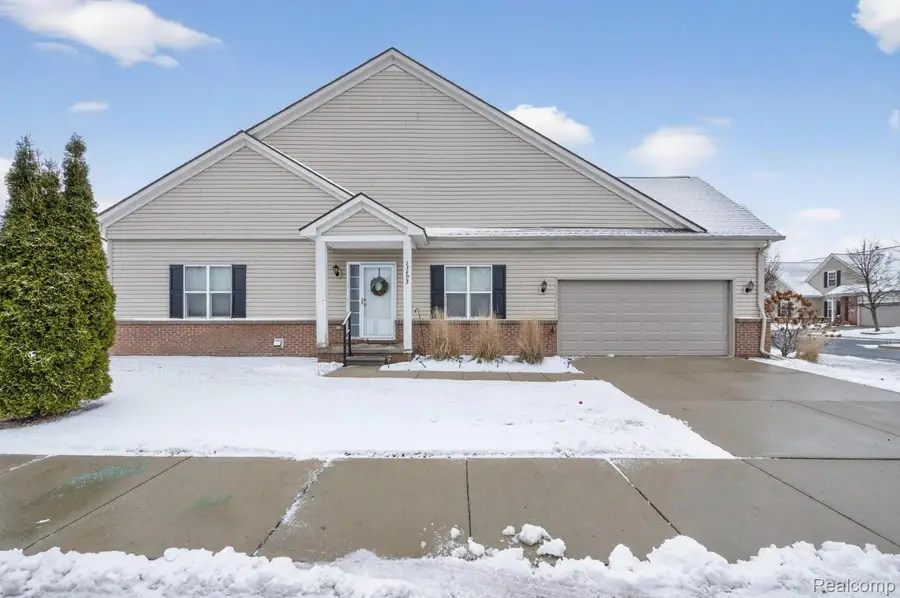 13493 Beacon Trail #1, Belleville, MI 48111 - Image #3