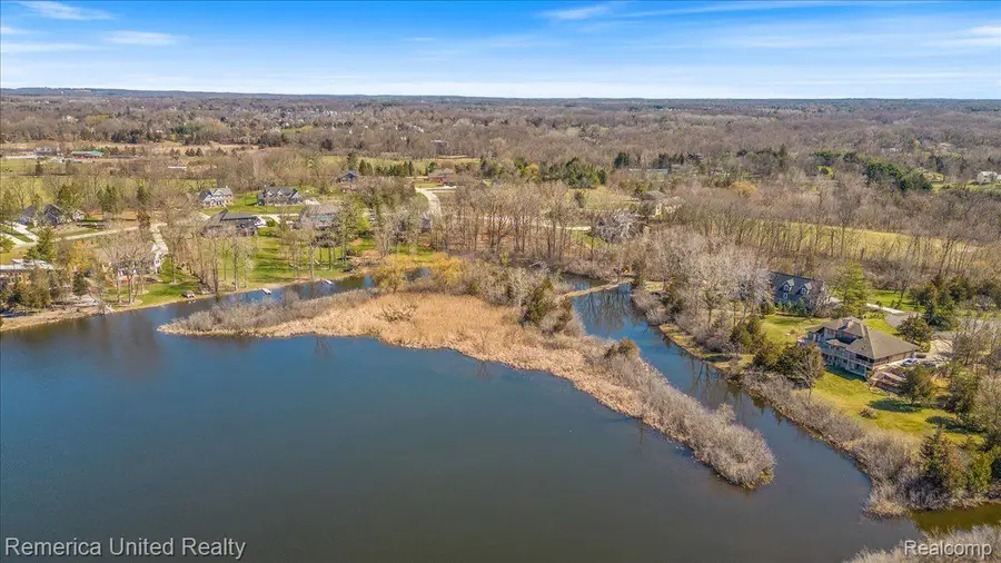 10468 Oak Shore Drive, Green Oak, MI 48178 - Image #2