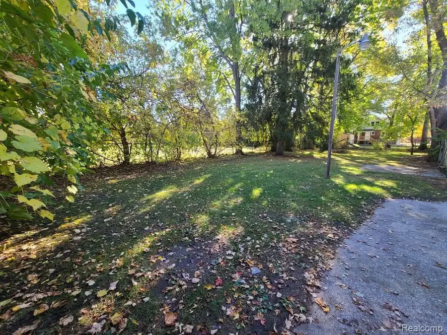 1804 12th Street, Port Huron, MI 48060 - Image #2