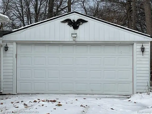 32468 Rosslyn Avenue, Garden City, MI 48135 - Image #2