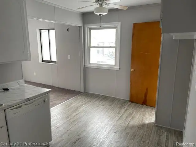 32468 Rosslyn Avenue, Garden City, MI 48135 - Image #3