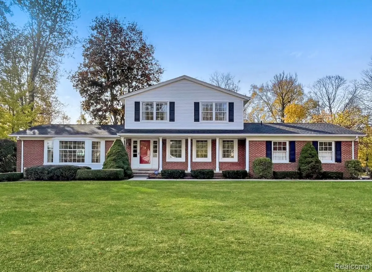 334 Beechview Drive S, Rochester, MI 48306 - #1