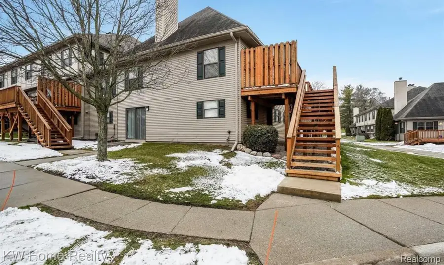 24744 Cashmere Court #119, Southfield, MI 48033 - Image #2