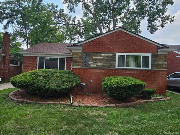 23091 Sussex Street, OakPark, MI 48237