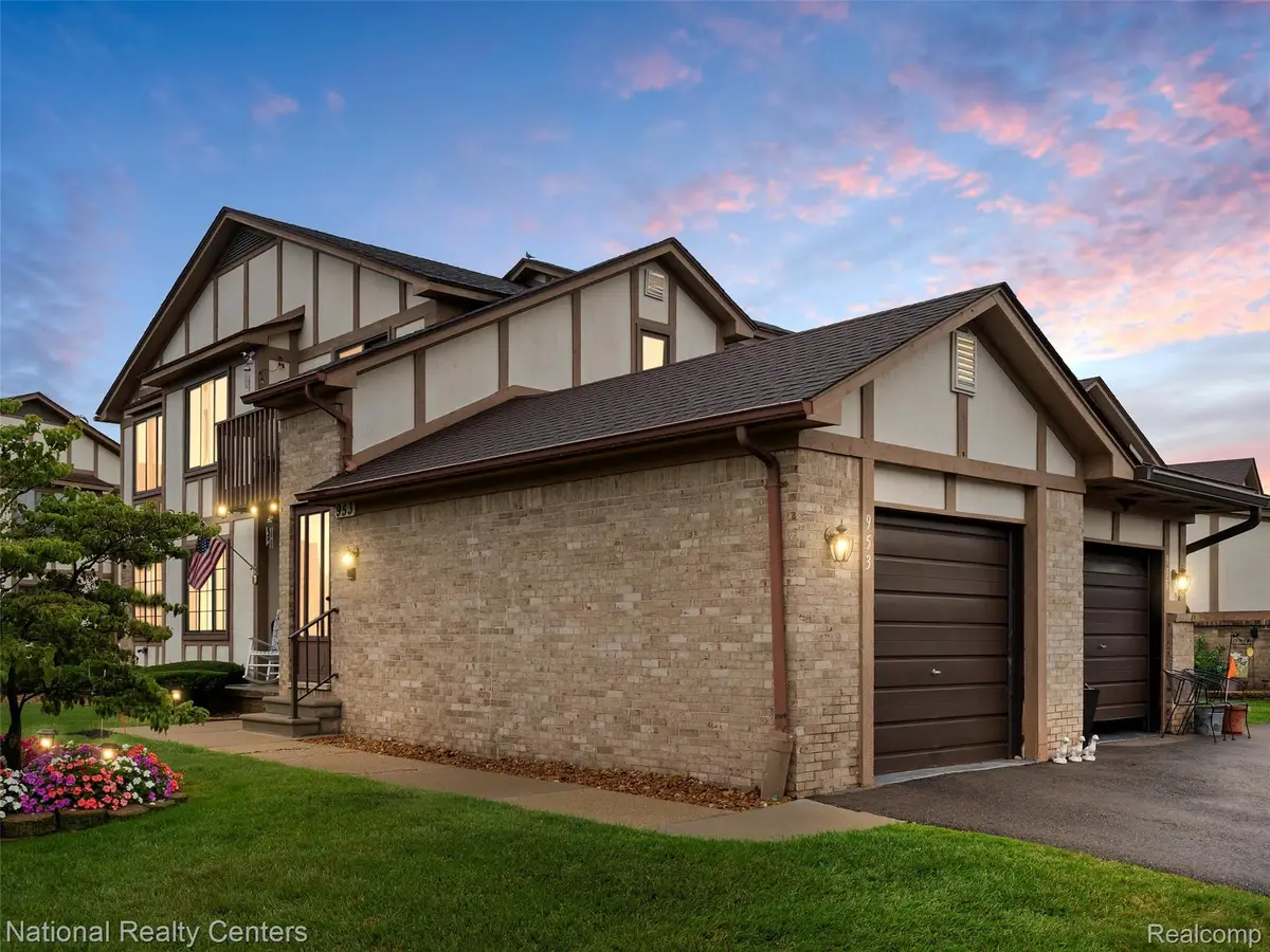 953 Country Club Drive, Saint Clair Shores, MI 48082 - Image #1