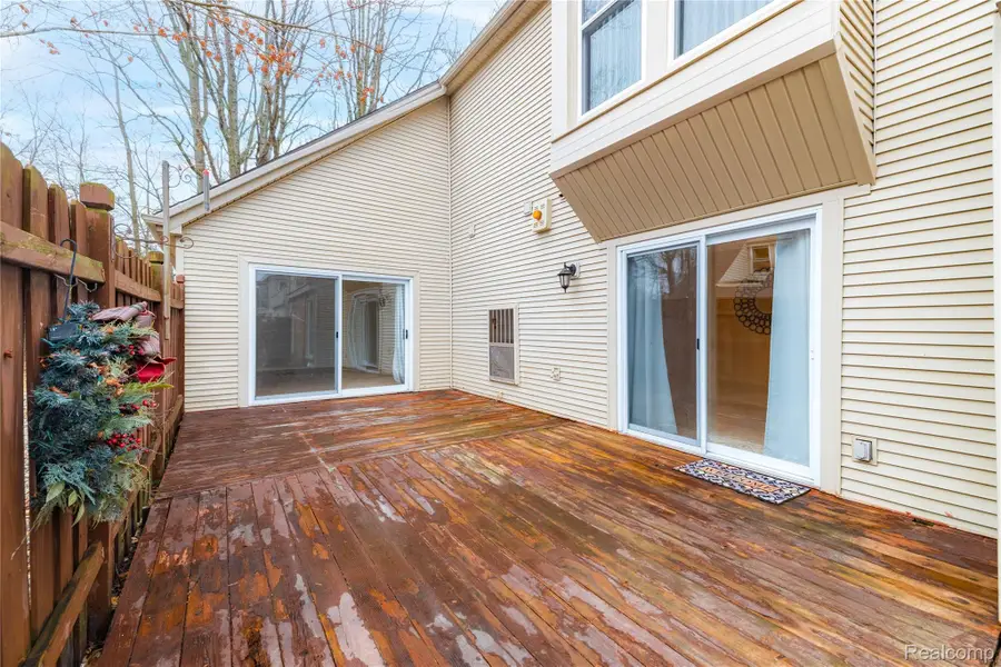 8063 Colony Drive #1, Grosse Ile, MI 48138 - Image #2