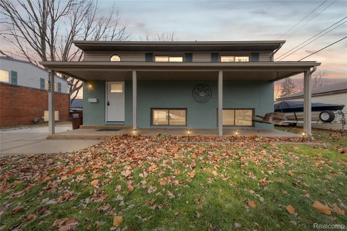 31630 E Ditner Drive, Rockwood, MI 48173 - Image #1