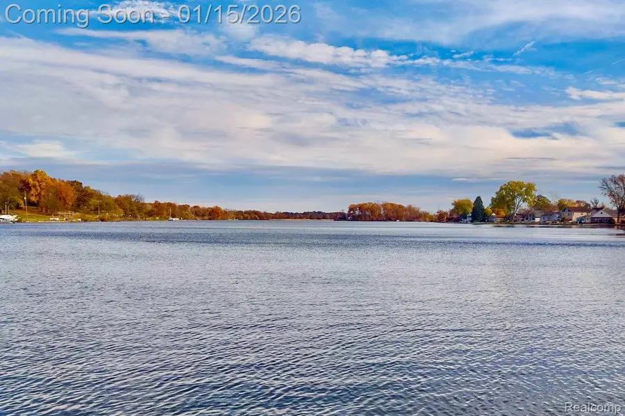9115 Gale Road, White Lake, MI 48386 - Image #3