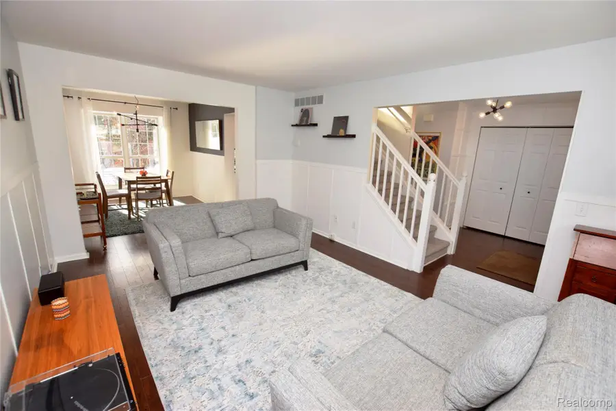 910 3rd Street, Fenton, MI 48430 - Image #3