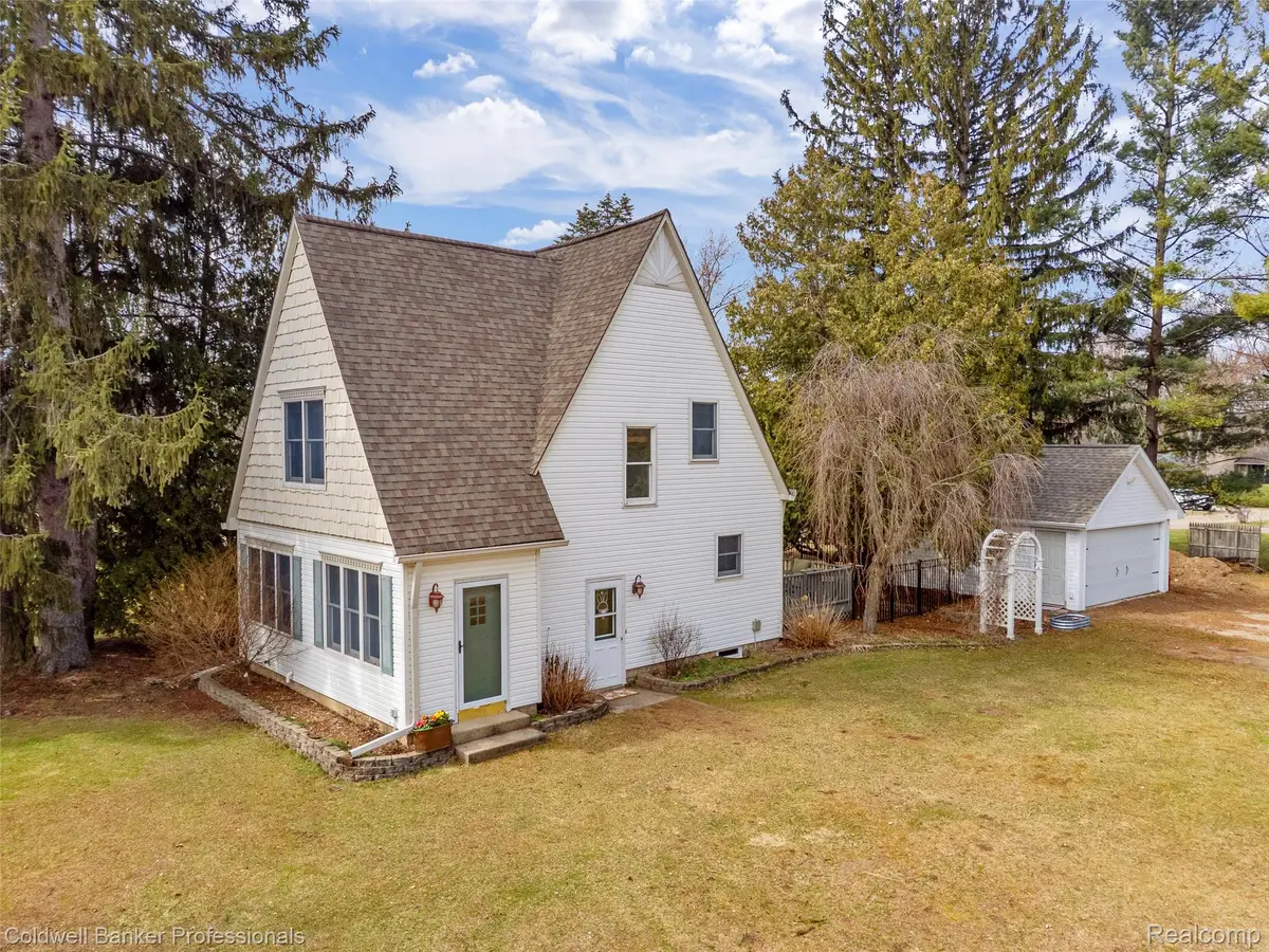 6516 E Church Street, Clarkston, MI 48346 - #1