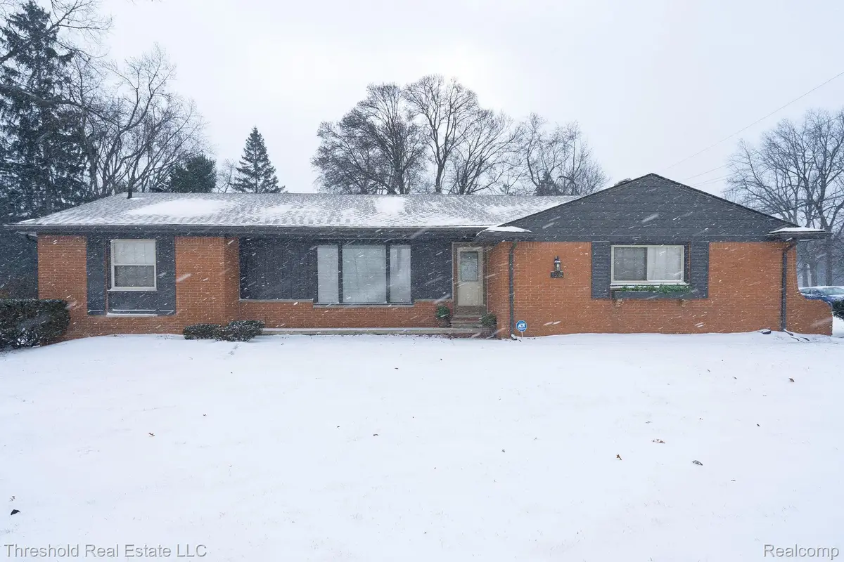 5595 Old Orchard Trail, Orchard Lake Village, MI 48324 - Image #1