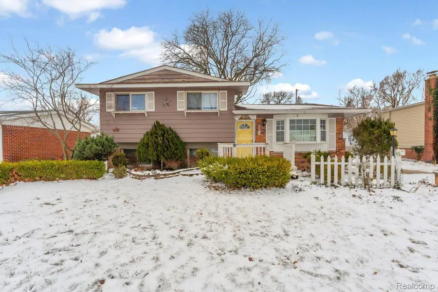 35759 Somerset Street, Westland, MI 48186 - Image #2