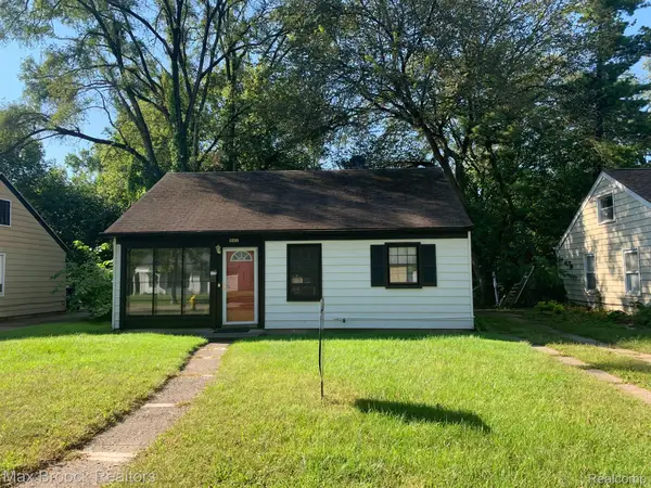 10431 Corning Street, OakPark, MI 48237