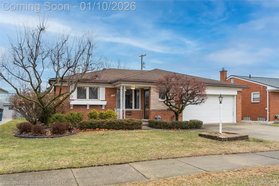 7479 Carrousel Boulevard, Westland, MI 48185 - Image #2