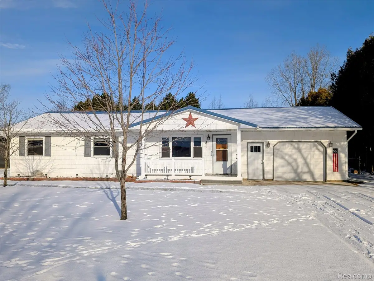 947 Beech Street, Bad Axe, MI 48413 - Image #1