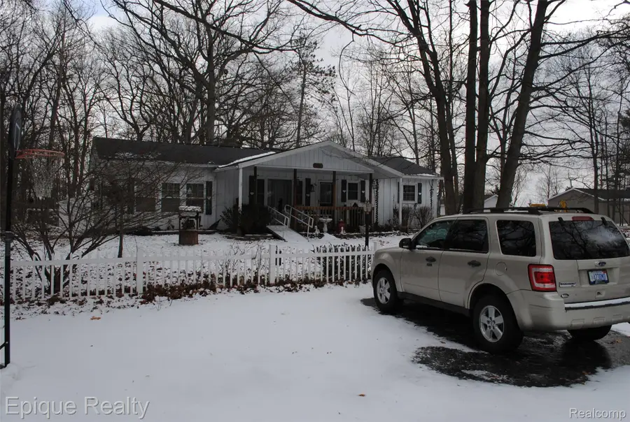 4828 Morse Drive, Caseville, MI 48725 - Image #2