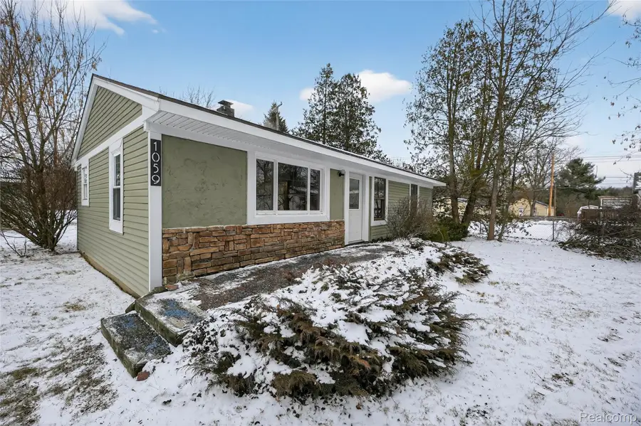 1059 Dunleavy Drive, Highland, MI 48356 - Image #2