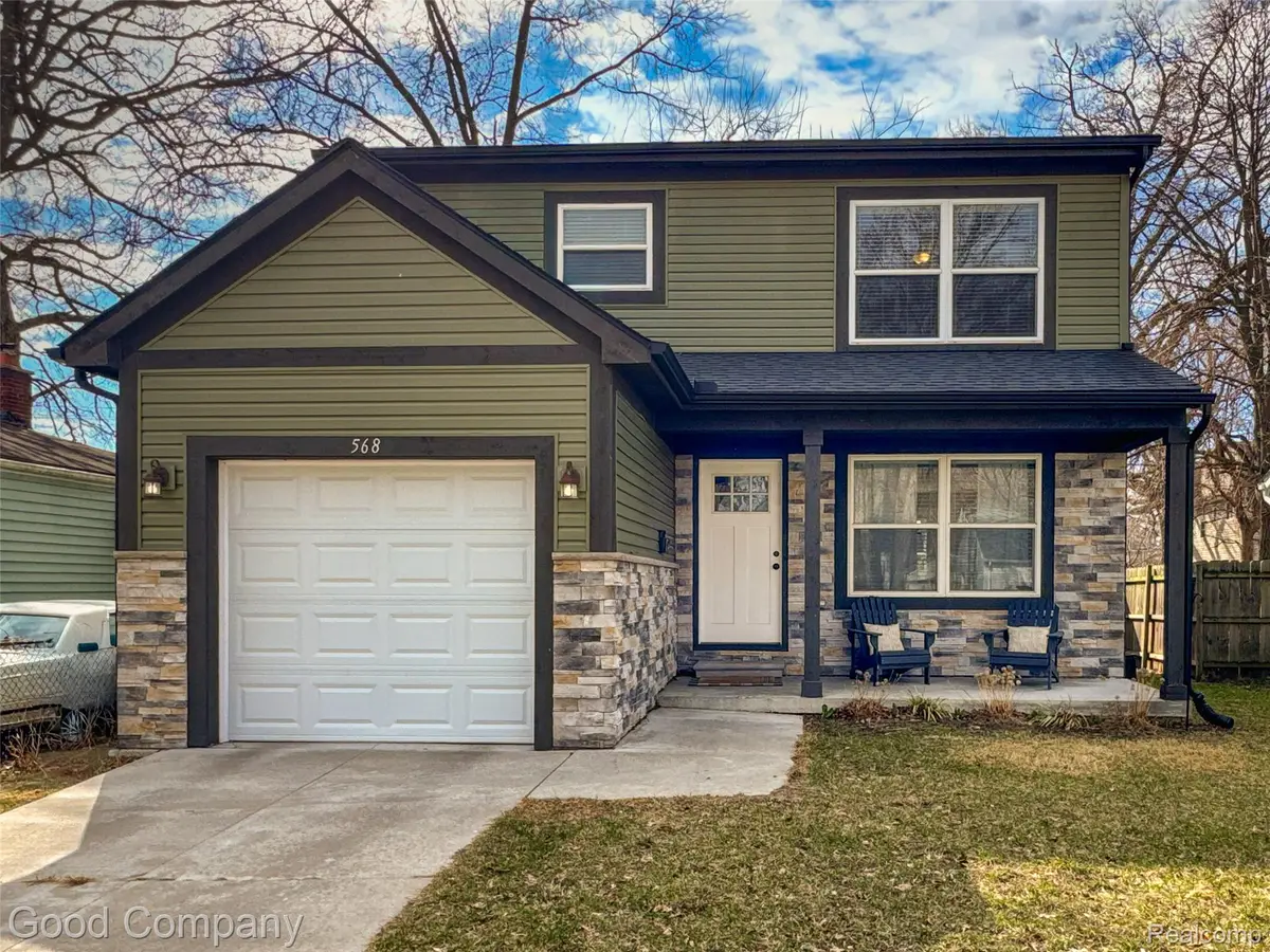 568 E Coy Avenue, Hazel Park, MI 48030 - #1