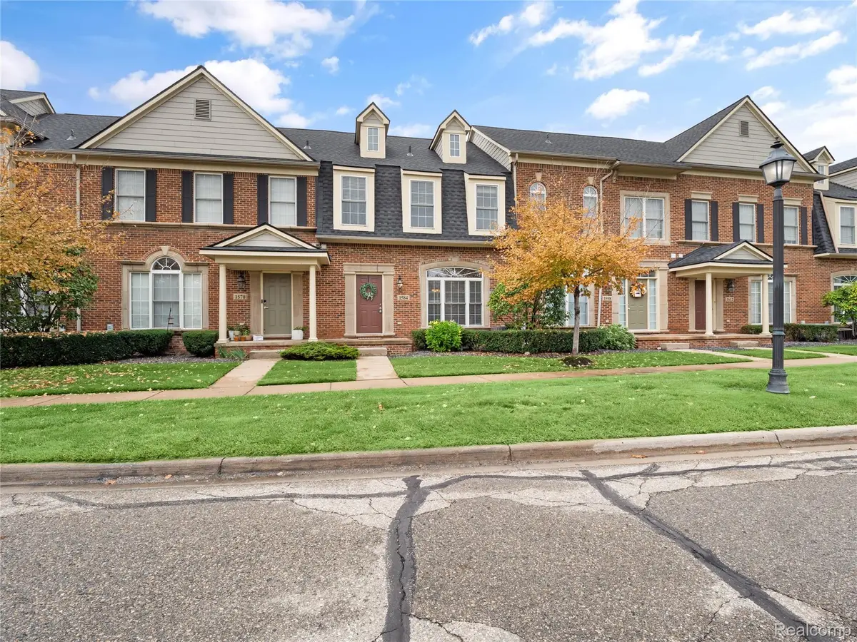 1584 Commodore Circle #33, Canton, MI 48187 - Image #1
