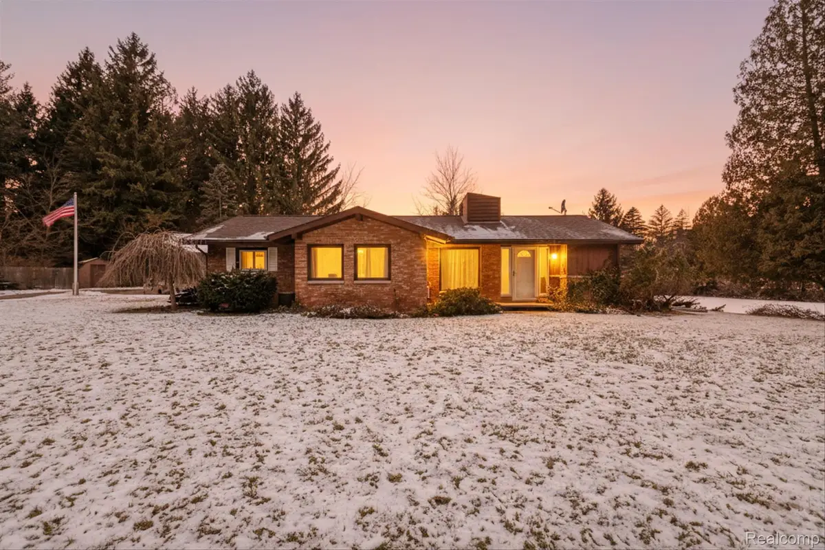 4403 N Raucholz Road, Hemlock, MI 48626 - Image #1