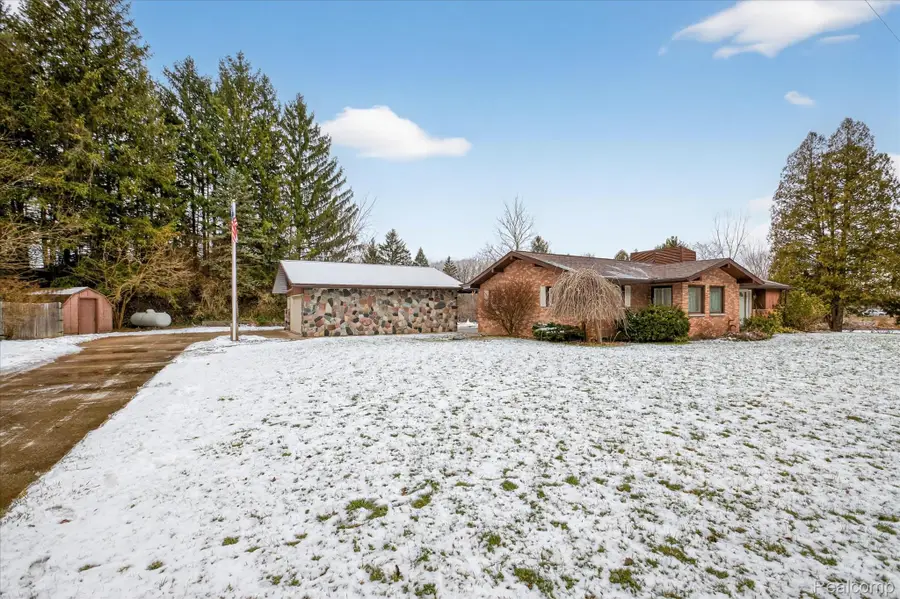 4403 N Raucholz Road, Hemlock, MI 48626 - Image #3