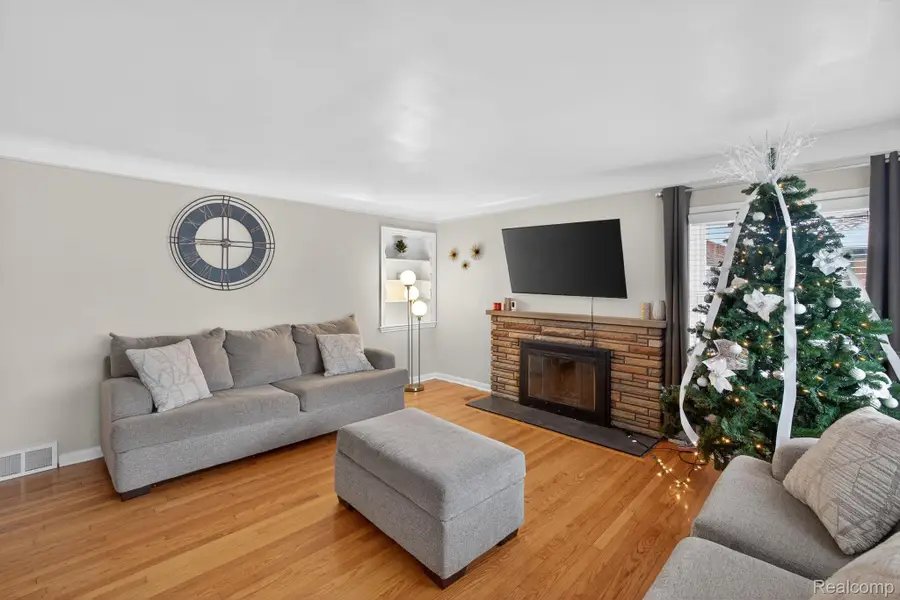 20924 Bon Brae Street, Saint Clair Shores, MI 48081 - #3