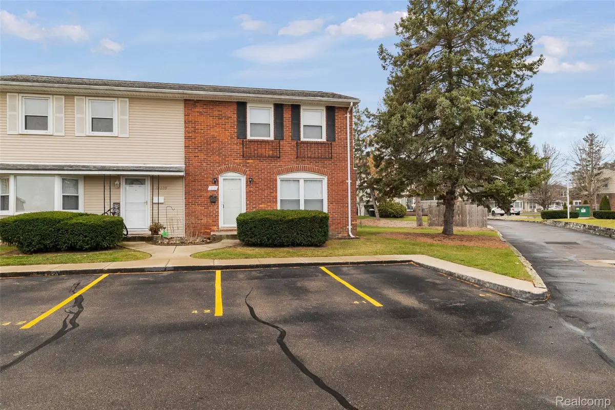 13339 Lake Point Boulevard, Belleville, MI 48111 - Image #1