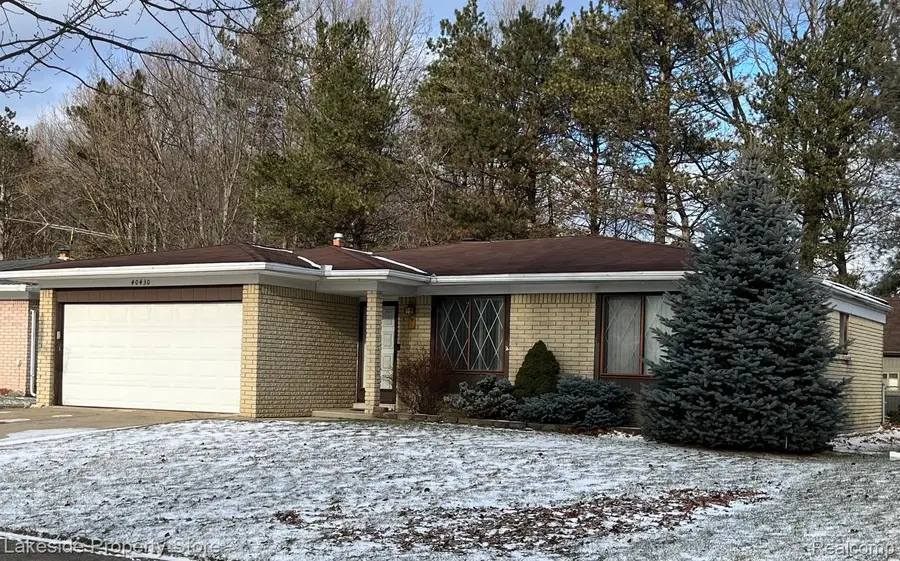 40430 Shakespeare Drive, Sterling Heights, MI 48313 - #3