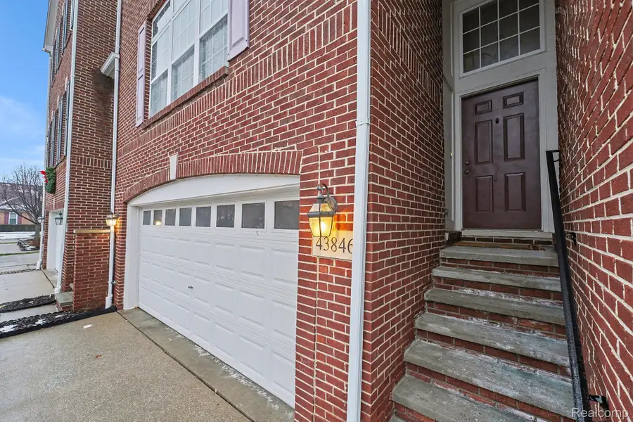 43846 Cherry Grove Court E, Canton, MI 48188 - Image #2