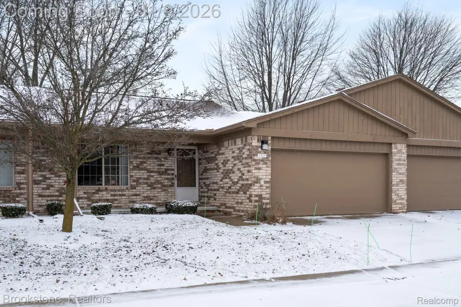 41505 Clinton Grove Drive, Clinton Charter Township, MI 48038 - Image #2