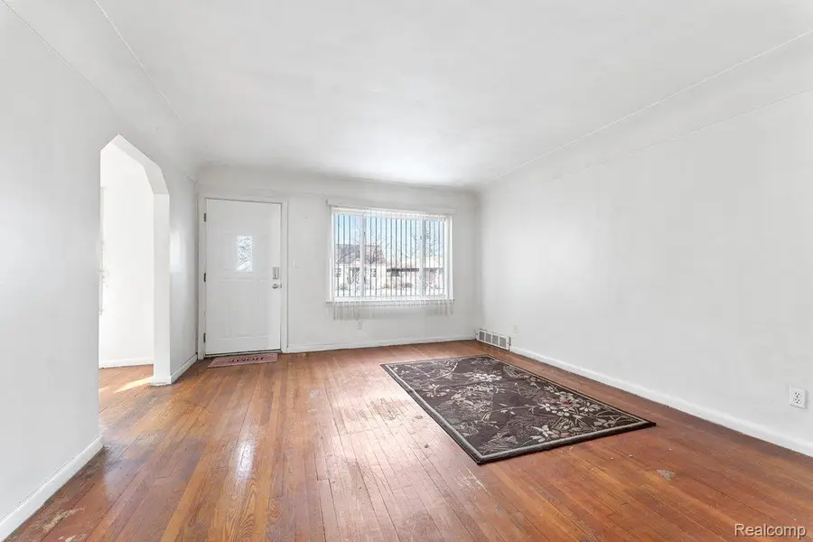 1011 Lafayette Boulevard, Lincoln Park, MI 48146 - Image #3