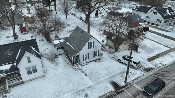 403 E King Street E, Owosso, MI 48867