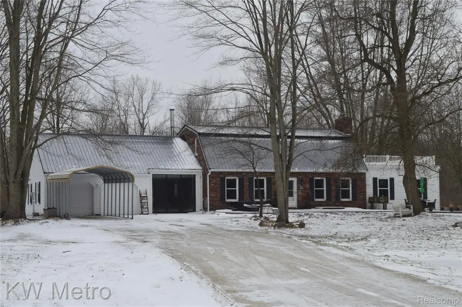 8665 Meskill Road, Columbus, MI 48063 - Image #2